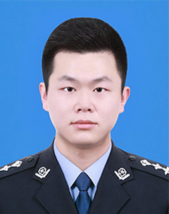 李宁滨