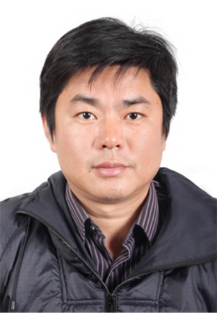 梁明明