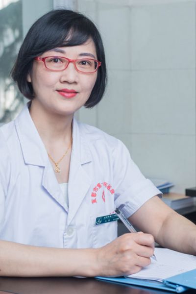 冯莉