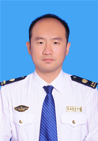 纳振东