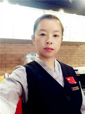 张凤英