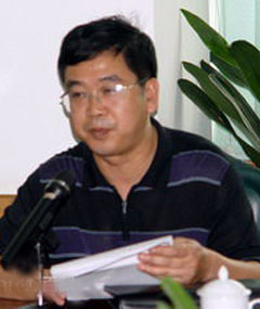 ˸