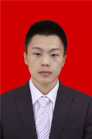Ӣ