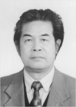 Ϫ