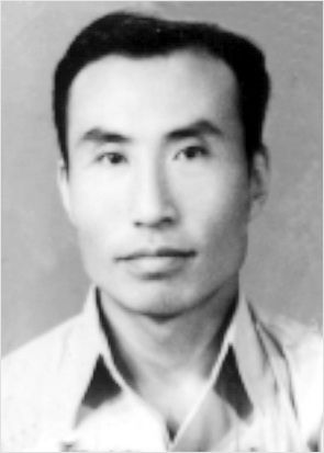 李屯哲