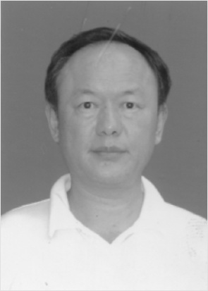 李龙年